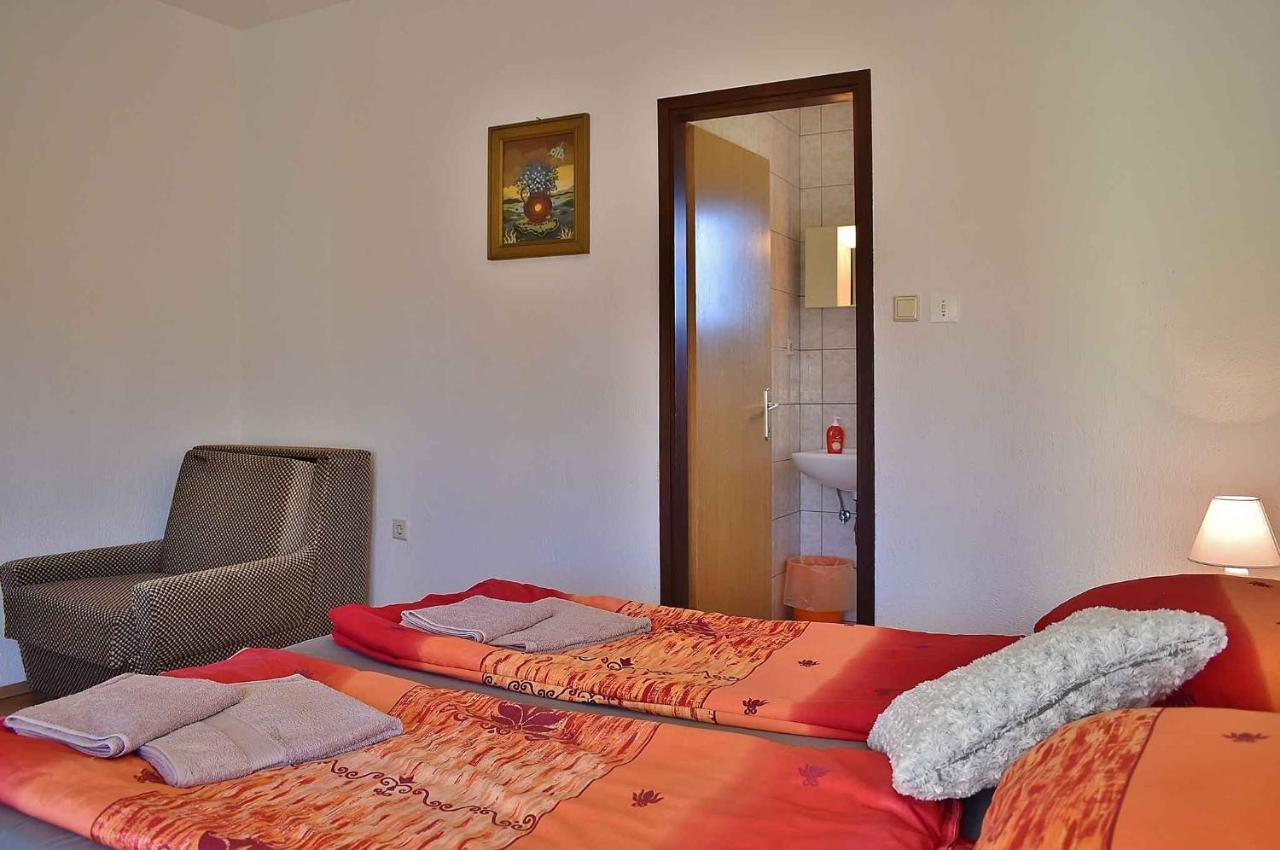 Apartment In Lopar/Insel Rab 17739 Екстер'єр фото