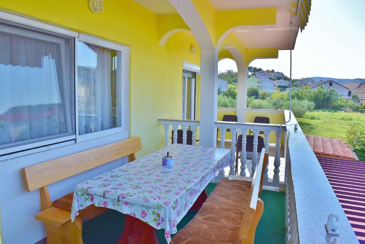 Apartment In Lopar/Insel Rab 17739 Екстер'єр фото